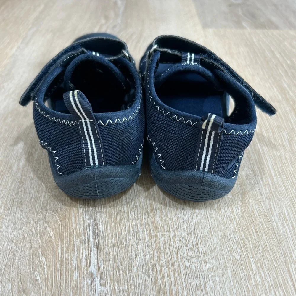 Boy’s Nautica Kettle Gulf Water Shoe Navy Blue Size 10
